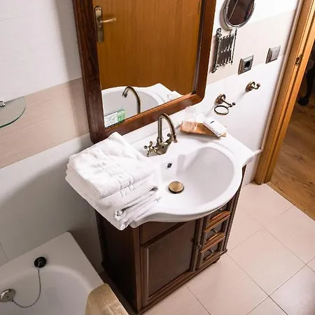 Y El Cafetal فيلة