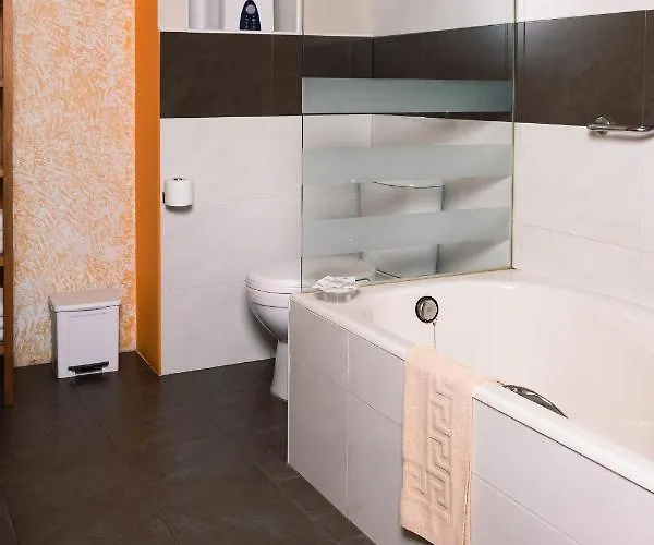 Villa Y El Cafetal *