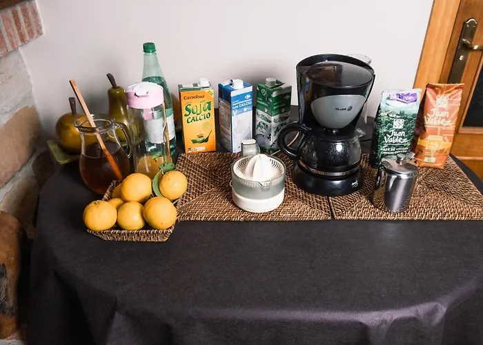 Y El Cafetal Villa *