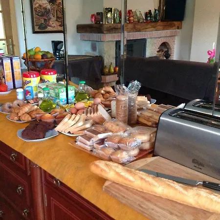 Y El Cafetal Villa *