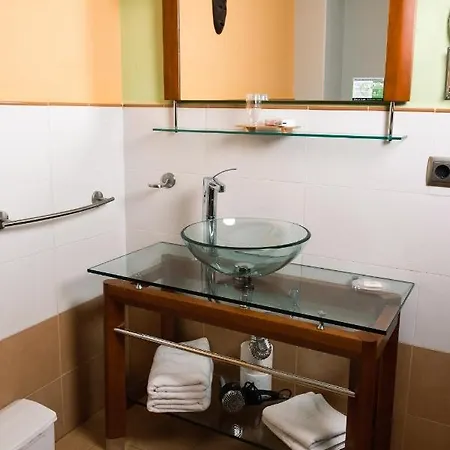 Y El Cafetal Villa *